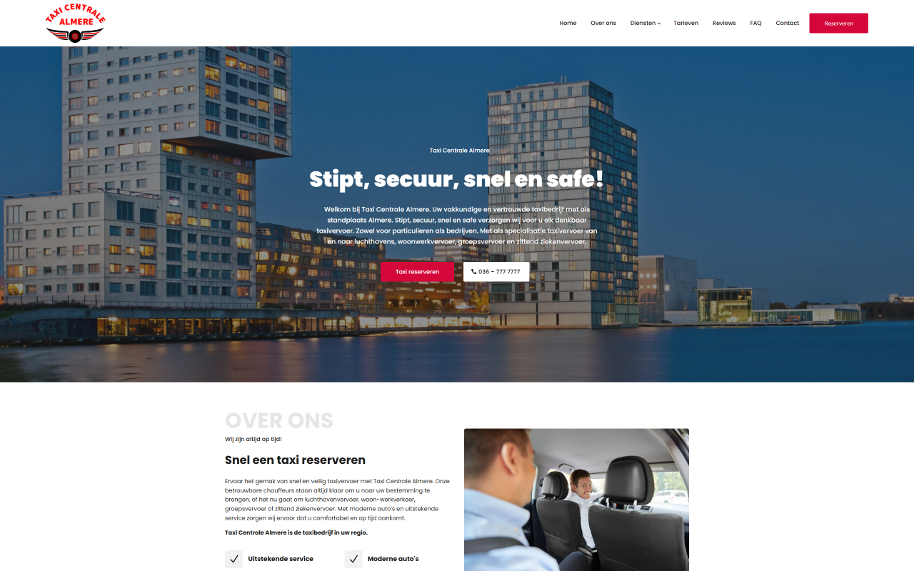 Ons team aan het werk aan taxiwebsites